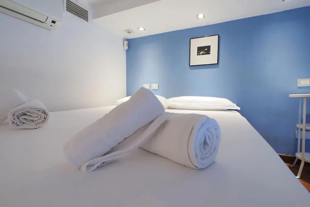 Appartement Loft Bilocale Due Livelli St Agostino - Mirable Pm à Milan 0*,  Italie